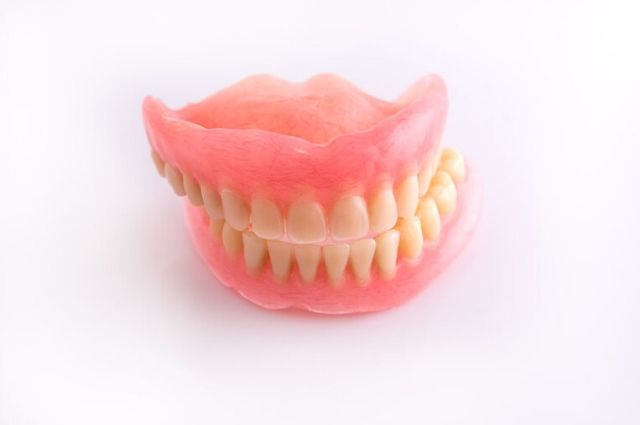 Mantenimiento de la prótesis dental removible